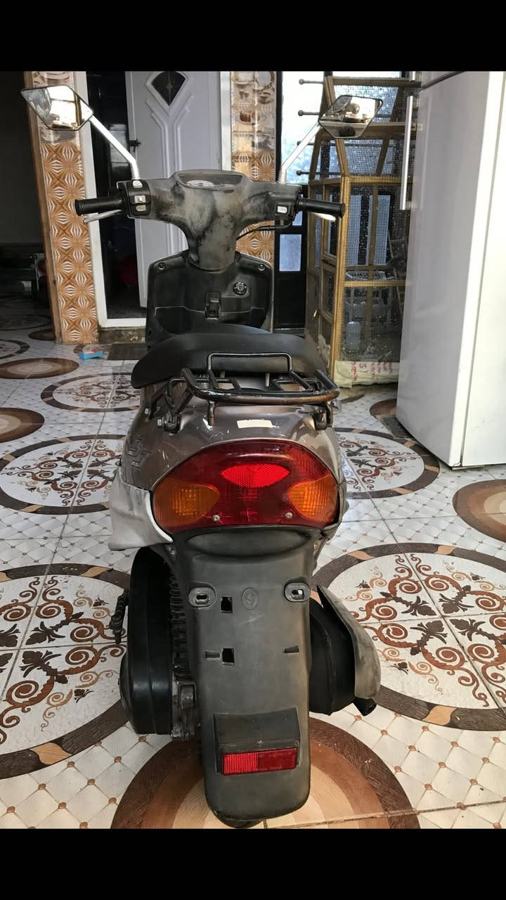 السلام عليكم دراجه بيجي بلاديه رمبه برغي ما مفتوح بيه سلف هندر نكره تشتغل بكل وكت تايرات جدد جلاتين كهربأته كله شغاله معدله شرط تعبر ٦٠ محرك مكفول برغي ما مفتوح بي محرك ناعم كابريته بلاديه كفرات بلاديه دبلات بلاديه وشغاله بريك امامي وخلفي شغلات شرط ايشحطن الدراجه كله بلاديه وبلعافيه عل ياخذهه السعر ٣٥٠ العنوان بغداد الزعفرانيه واكو مقطع فيديو داخل المنشور موضح 

‭***********‬
