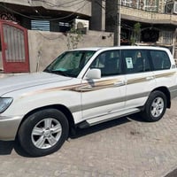 لاندكروز 2002 رقم بغداد اوتماتيك 6سلندر GXR سيارة جديدة مكفولة من الضر...