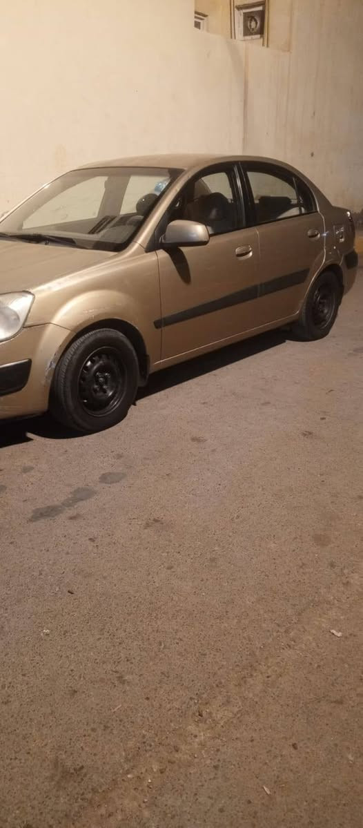 كيا ريو ٢٠٠٧ محرك ١٦٠٠ رقم ديالى الجديد السيارة جاهزة صدر تبريد للاخير ترايهة كلش حلو السيارة جاهزة
***********
