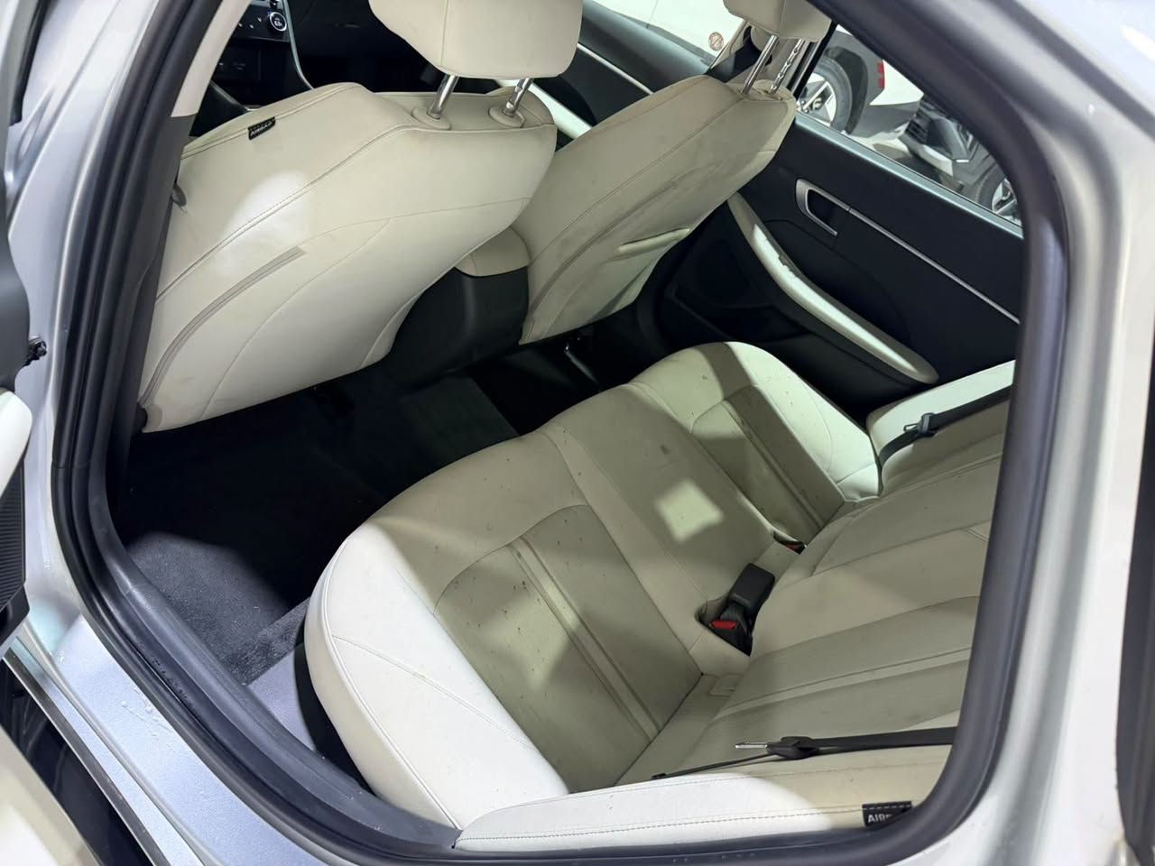 🚘 هونداي سوناتا 2025
🔹 اللون: سلفر
🔹 وارد أمريكا 🇺🇸
🔹 محرك 4 سلندر 2500 سي سي
🔹 مقعد السائق كهربائي
🔹 بصمة تشغيل
🔹 شاشة كبيرة + كاميرا 📷
🔹 مقاعد مخمل بيجي
🔹 الضرر: صبغ دعامية فقط
🔹 السيارة حالياً في أربيل
🔹 تستلمها مرقمة وجاهزة باسمك
💰 السعر: 19,900$
📞 للتواصل: ***********
منير العبادي
