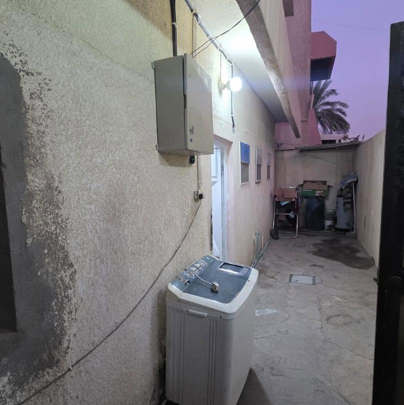 � دار للبيع – الكوفة حي 17 تموز / خلف مستشفى الغدير

📍 الموقع: شارع كوفة – النجف الأشرف
📐 المساحة: 140 متر
▫️ الواجهة: 10 متر
▫️ النزال: 14 متر (مربعة)

🏠 مواصفات الدار:
✅ الطابق الأرضي سقف صب كونكريت
✅ الطابق الثاني بناء عكادة
✅ الدار قابلة للسكن مباشرة
✅ موقع مميز وقريب من الخدمات

📞 للتفاصيل ومعرفة السعر:
***********

دارك بلس للعقار 🏡

#عقارات_النجف #دار_للبيع #حي_17_تموز #دارك_بلس_للعقار #النجف_الاشرف #عقارات_العراق
