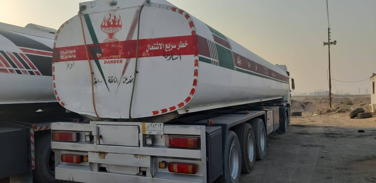 سلام عليكم اخوان فالفو صهريج كامله مويل ٩١ حموله عاليه ٣٨ اسود بيضات ٣٩ سياره جاهزه تخم تاير سياره شغاله عله سوريا تكيال سنتين جيبيس فعل جديد ***********
