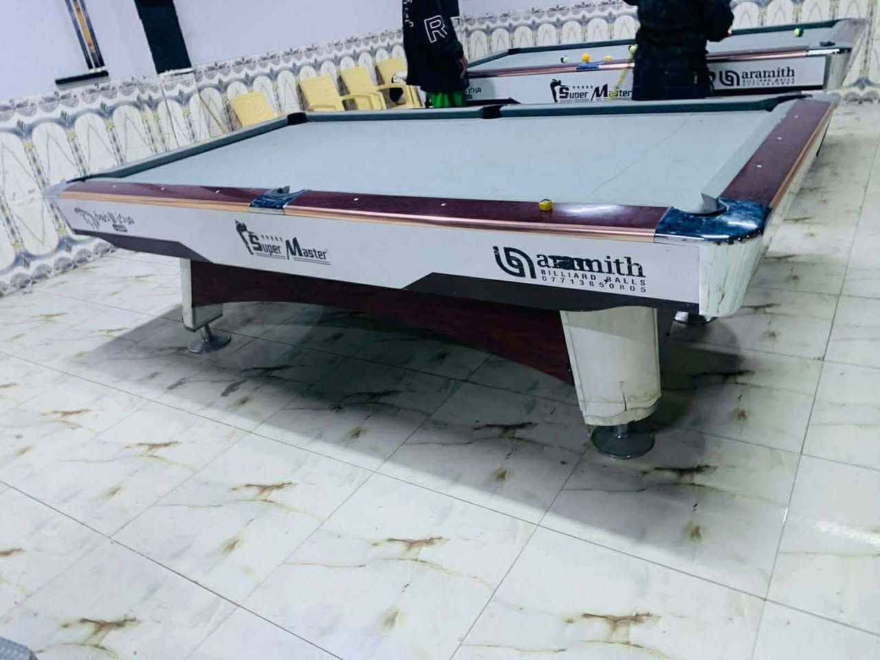 السلام عليكم ثنين ميز بليارد سوبر ماستر اخو الجديد واضح بالصور ابيع مفرد مكان محافظة بابل سعر الواحد ٦ اوراق رقم الهاتف ***********
