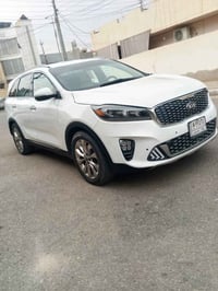 سورنتو ٢٠٢٠ • ٦ سلندر • ٧ راكب