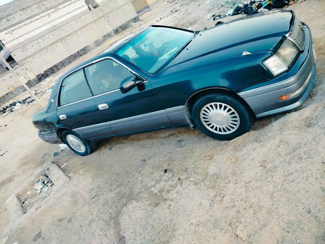 سياره راس ثور موديل 1996. مكفوله كير ومكينه وغماره اكو ملاحضات بسيطه سعر 85 وبيها مجال
***********
