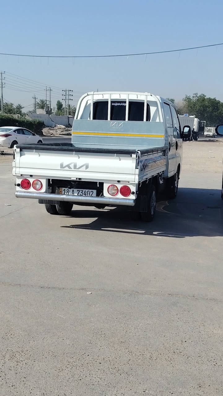 السلام عليكم للبيع  كيا دبل قماره موديل 2025كفاله عامه ماشيه 20 الف رقم بابل  تحويل ثاني يوم محرك 2700دوشمه ارضيه مغلفه بدي مغلف سياره جاهزه سعر 178بيه مجال العنوان بابل الحمزه الغربي اتصال/// 
***********
