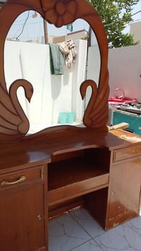جربايه • زاويه • ميز تواليت