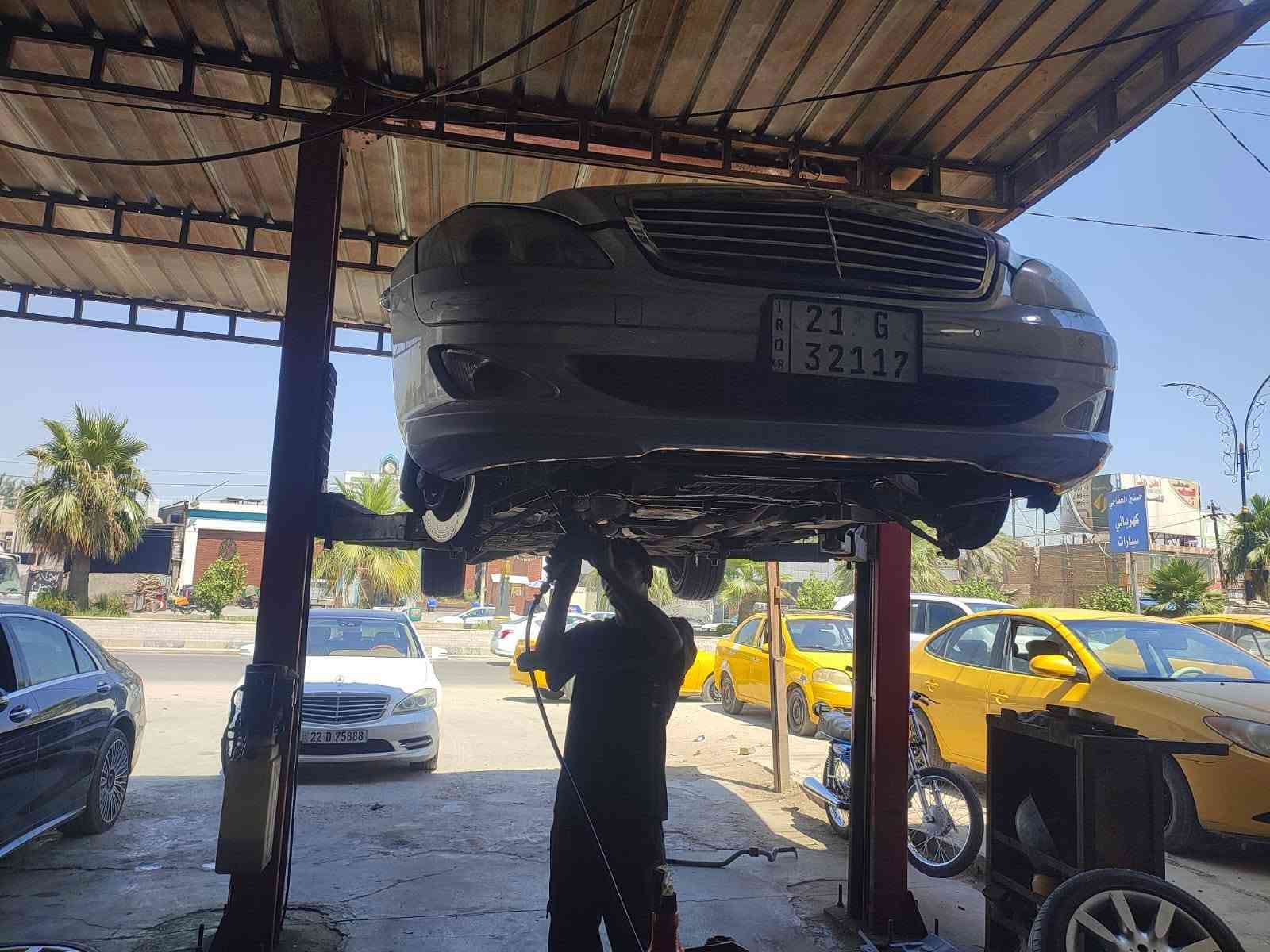 ‏السلام عليكم
‏ ادوووات ادووووات مارسيدس S550 موديل 2008 دخوووول جدييد سياره طك كارتون كفاله (گص وسرقة وانتربول)  دخووول جدييييد حاوية السياره 
‏مكينة كير بلفلين بدي بالكارتون احلى من الصور غرفه مال شركة  فوووول مواصفات بيبان شفط بردات كهربائي كشن جلد تدفئه وتبريد مساج تبريد ثلاثة قطع  نظام القياده ثلاثة وضعيات اقتصادي ورياضي وعادي سياره فووول للاخير هواي بيهة مواصفات.....رقم الهاتف *********** اسفسار  مكان بابل مركز المدينه
