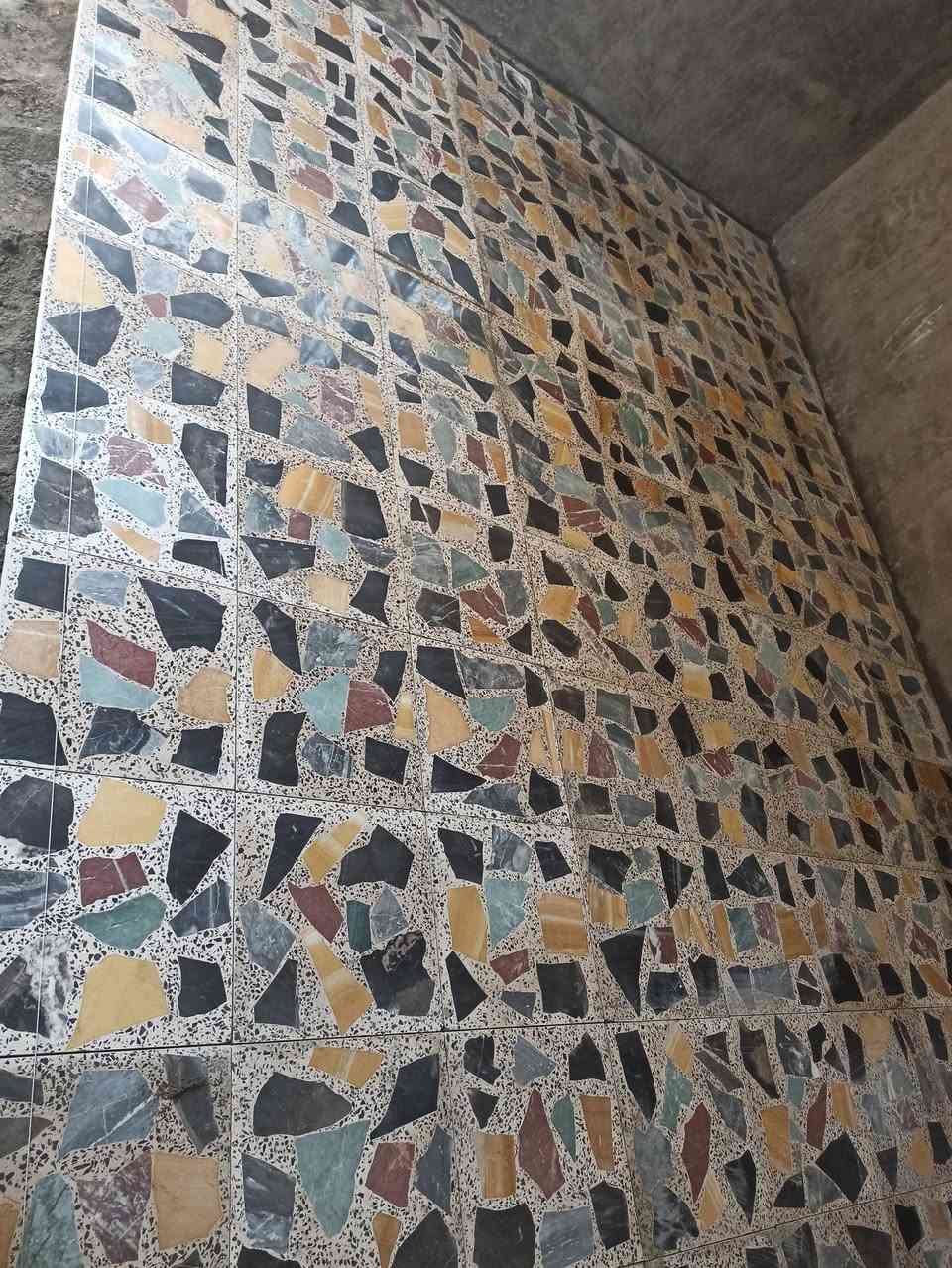 السلام عليكم خلفة تطبيك ارضيات كاشي بورسلين مرمر شغل على اليزر + لبخ جراره سقل التزام بل عمل للتواصل المراسله على الواتساب *********** مكاني بغداد مدينة الصدر عملي فقط مدينة الصدر و المناطق القريبه على المدينه الله يرزق الجميع
