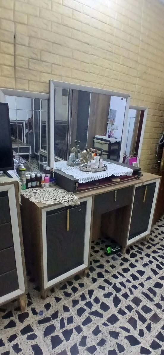 غرفة تركية للبيع مستعجلة على بيعتها لازم اليوم اسلم البيت  ماخذتها من العالمية خشب اصلي وتكمة درجة اولى 

اريدها ب250  الف غرفة ضخمة وتركي الاصلي ومودرن لون مميز مكاني بغداد

للاستفسار هذا رقمي بي واتساب ***********
