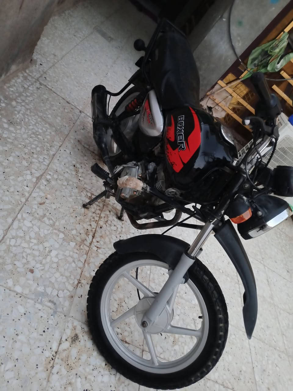 سلام عليكم بيعه مستعجل دراجه بوكسر للبيع مديل ١٨اوراق كامله كمرك مكينه خير من الله كهربايات جديده تخم تاير دراجه كامله سعر ٦٥٠وبيها مجال شراي هاذ رقم ‏‪***********‬‏ انتصل او واتساب 
مكان بغداد النهروان
