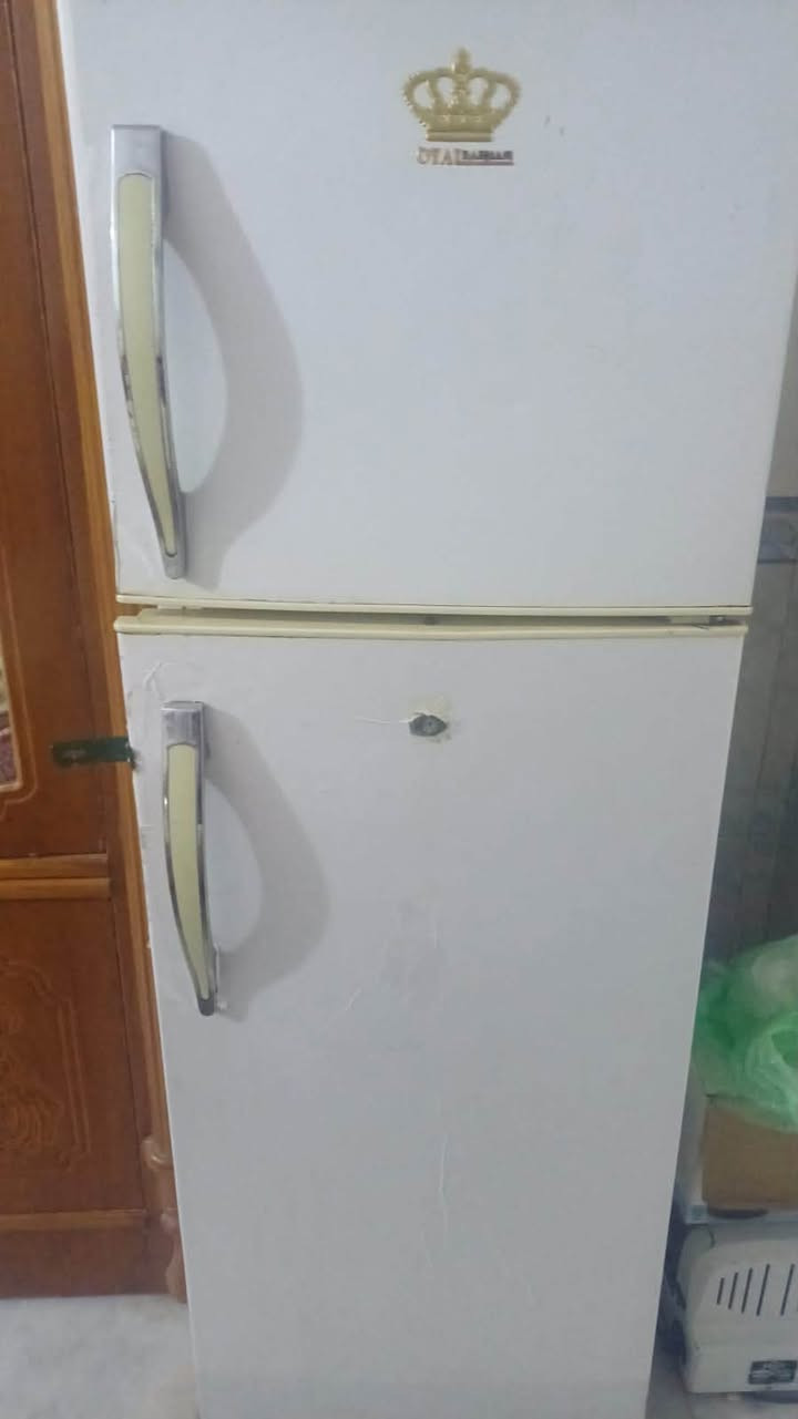 فرن وثلاجه للبيع للأستفسار على الرقم
‪***********‬
