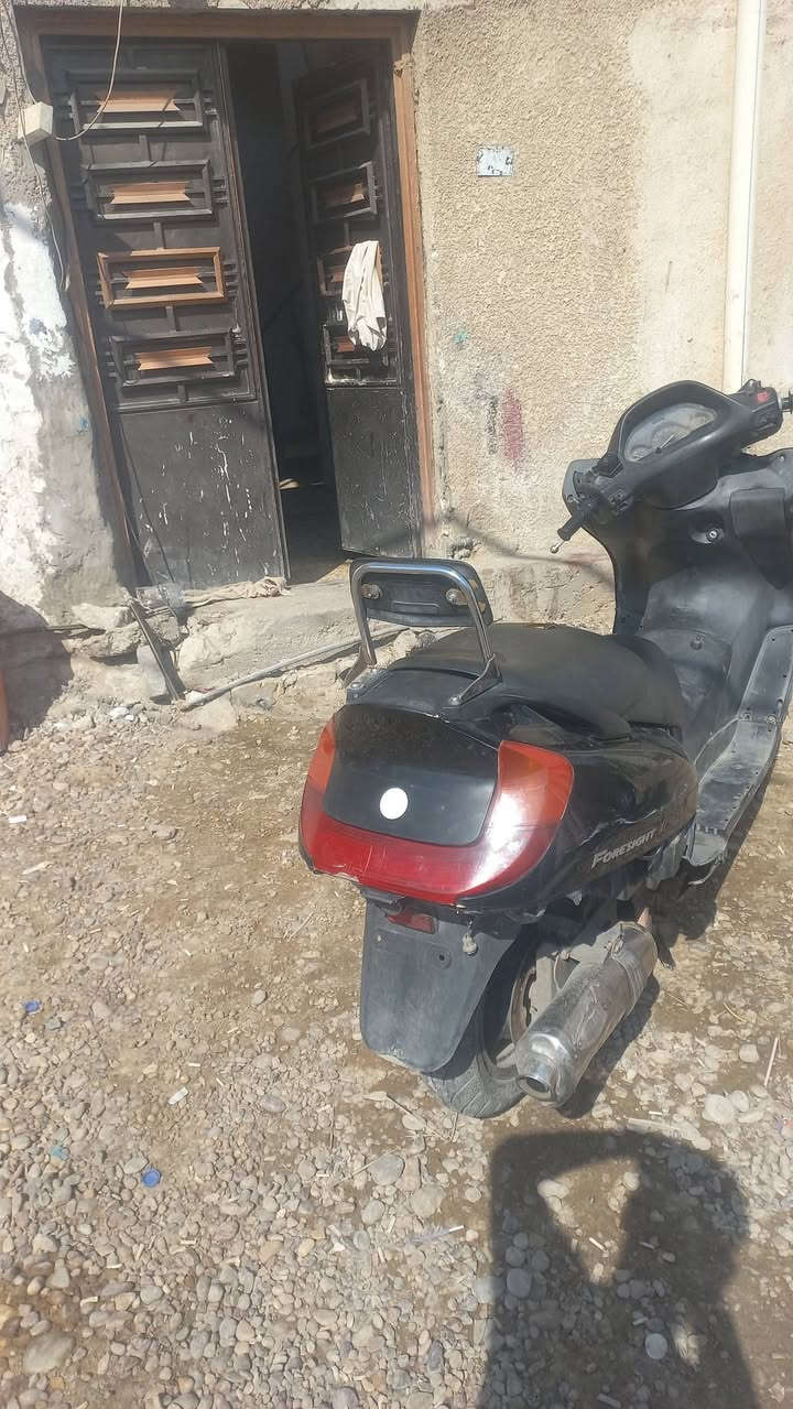 سلام عليكم درجة فورسايد لليع درجة سعر ٢٥٠  مكاني بغداد مدينة الصدر ***********
