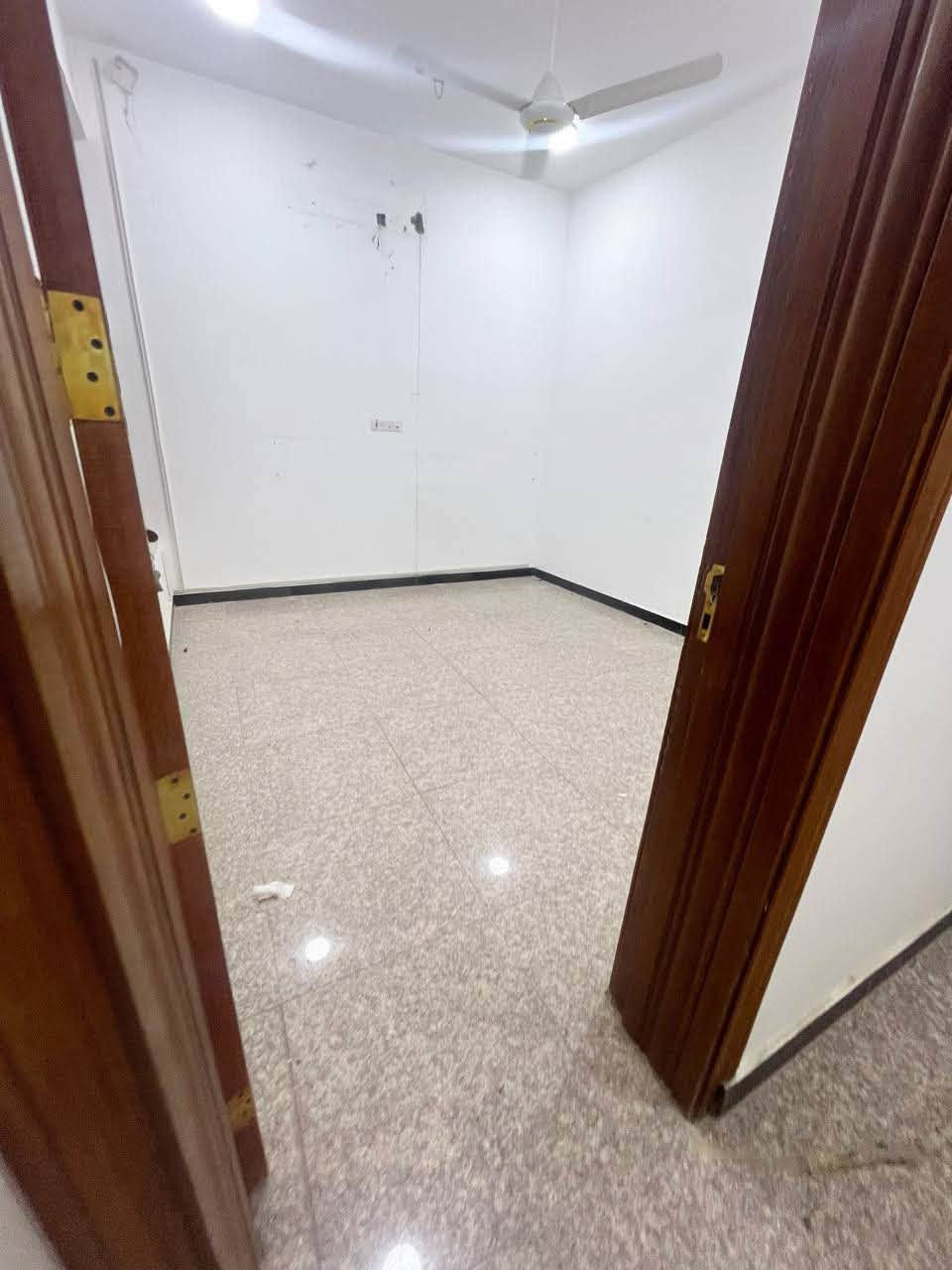 🏛️ بيت للايجار  🏛️

في الجنينه طابقين بناء حديث

يحتوي اربع غرف منام صاله مطبخ

صحيات استقبال موقع ممتاز

يصلح لكافة الانشطه التجارية

سعر الايجار مليون ونص بي مجال
ـــــــــــــــــــــــــــــــــــــــــ

للمعلومـات اكثر الاتصـال
عـلى الرقم الموضح

***********

رابط القناة

https://t.me/vvvohhh
