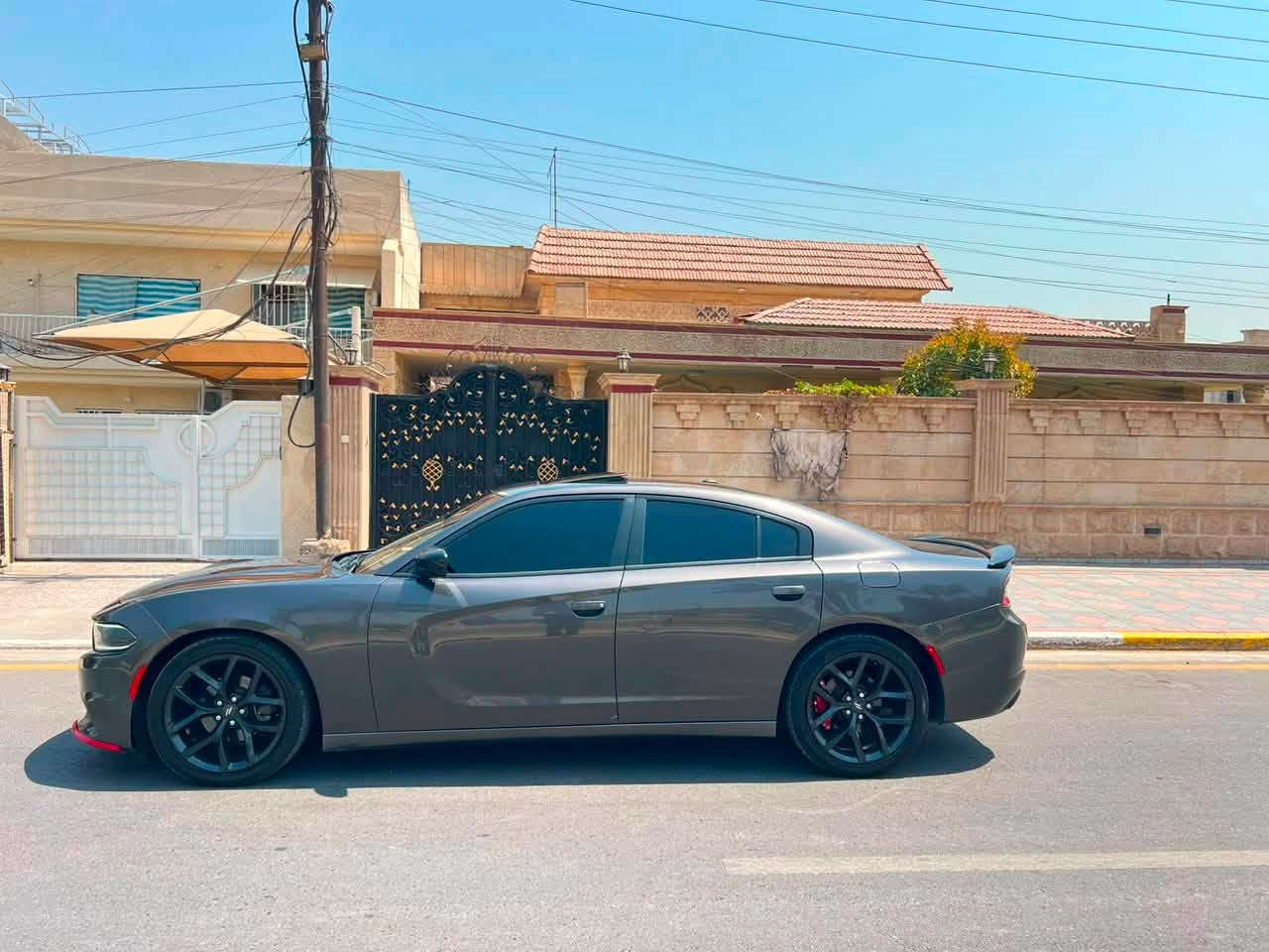 السلام عليكم جارجر sxt بلاس اللون فيلي موديل 2021 ماشية 70 الف السيارة نظيفة ومابيه ملاحضات حادثه فقط بنيد وبيه جاملغ مفتوح وراجع نفسه بدون شاصي ولغد يعني صبغ قطعة وحدة 

السعر 197 وقابل للتفاوض 
للاستفسار ‭‬  ‭***********‬ 
مكانه بغداد اليرموك 

2c3cdxbg8mh527178
