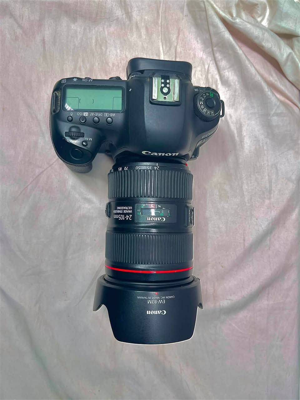 Canon 5D IV 875 $
Lens 24. 105.     Mark 2.       410$

Lens  50 m 1.4    110$

***********
