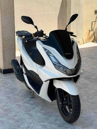 PCX • جيل الرابع • يدات تدفئه
