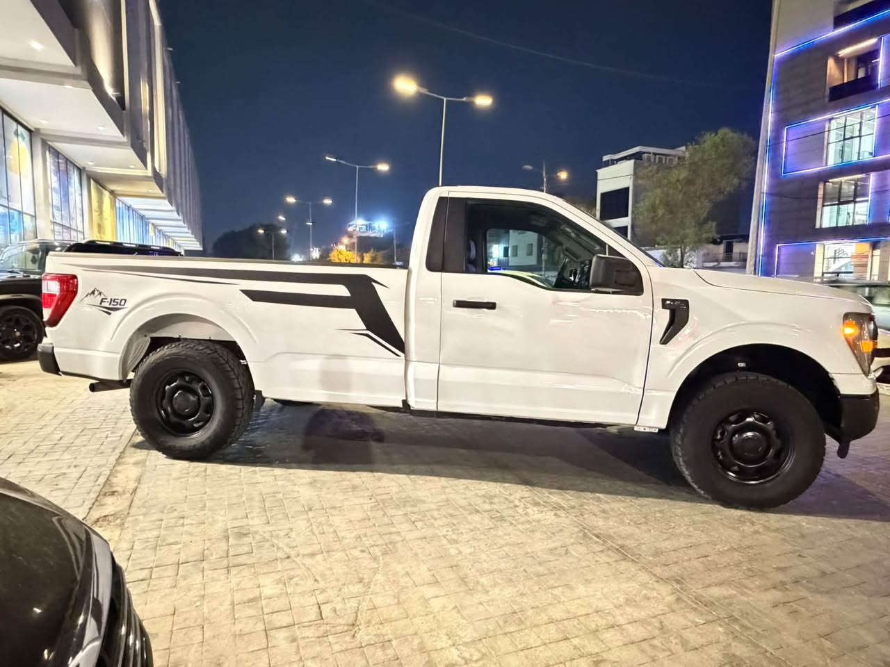Ford f150
موديل ٢٠٢٢ 
ماشية ٥٥ الف ميل 
٦ سلندر 
محرك ٣٣٠٠ 
شاشة كبيرة  
حساس خلفي 
كامرة خلفية 
مرايات جانبية هيتر 
كير تعليق 
ويل ١٧ 
تايرات بريجستون 
اوتو ستارت ستوب 
صبغ بنيد وجاملغ ايمن امامي وجاملغ ايمن خلفي 
السعر 160ورقة 
للاستفسار والتفاصيل مكان السيارة بغداد الكرخ
***********
