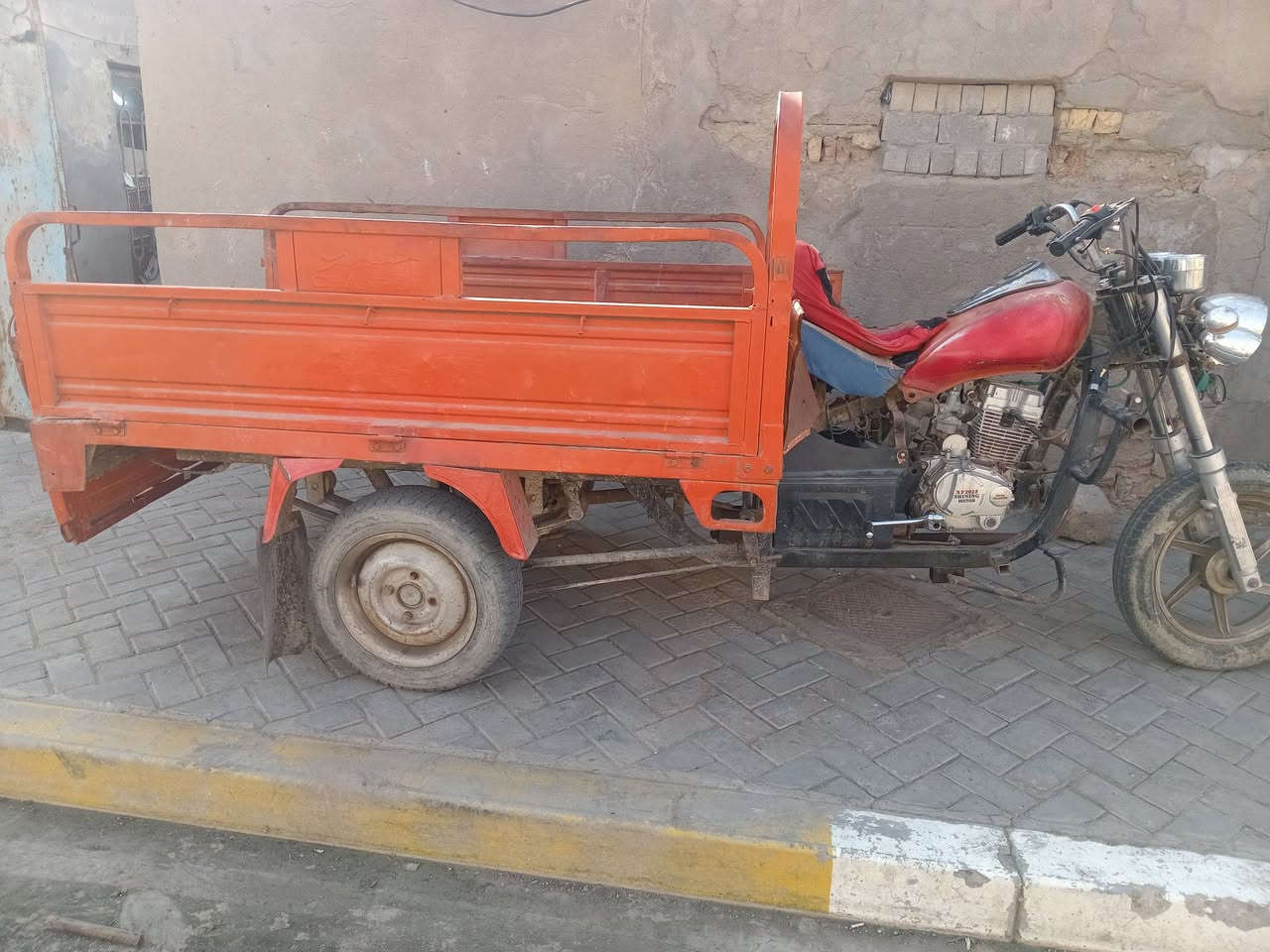 السلام عليكم ستوته أدوات موديل 2019 أوراقه ضاعن عندي مكفوله عشائريا
دبلات اصليات وعينه الكترونيه جديدات كهربائيات شغاله عوزهه بس باتري ولايت أمامي
الركَبه ملحومه وطاكه
السعر 900 وبيهه مجال قليل او مراوس بدراجه أيراني اوراق بياع شراي لا يراسلني رحمه لوالديكم عنواني بصره حيانيه *********** واتس اب فقط الخط مغلق الخاص مفتوح
