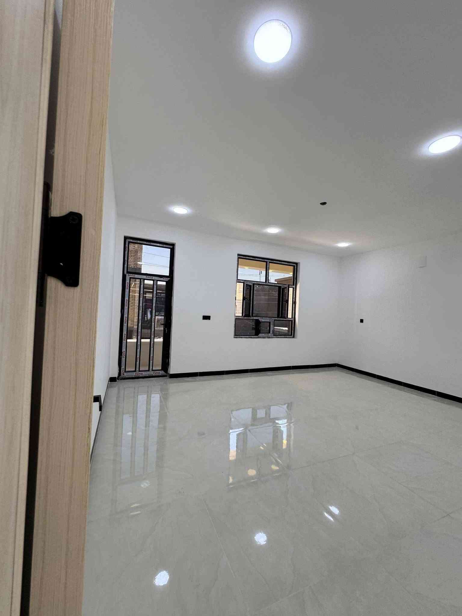 #مكتب_الشغف_للاستثمار_وتطوير_العقار
🏠#دار_للبيع   100متر واجهيه 6،25متر نزال 16متر
 بناء طابقين حديث 

يحتوي البيت. ع[3غرف نوم -استقبال -صحيات عدد 2- صالة- ومطبخ] البيت شغل درجة اولى 

🔶️مع كامل الخدمات
🔴ملاحضه البيت جاهز للسكن 🔑

⬅️نوع العقار  طابو زراعي سند 25 اقرار محكمه 

📍العنوان #بغداد_الدوره_البوعيثه   
      مجمع السلطان الثالث

🔴للاستفسار  خاص او الاتصال ع الرقم 
☎️***********
☎️***********

