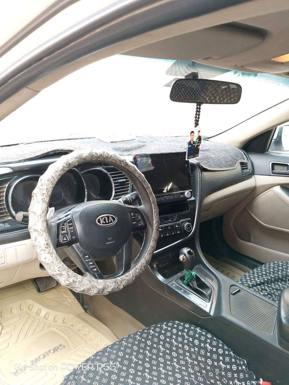 #كيا أوبتيما موديل 2013 خليجي
رقم ذي قار بسمي تحويل مباشر
 كفاله عامه  
 الـسعر 138$ 
للاستفسار اتصل
 ***********
