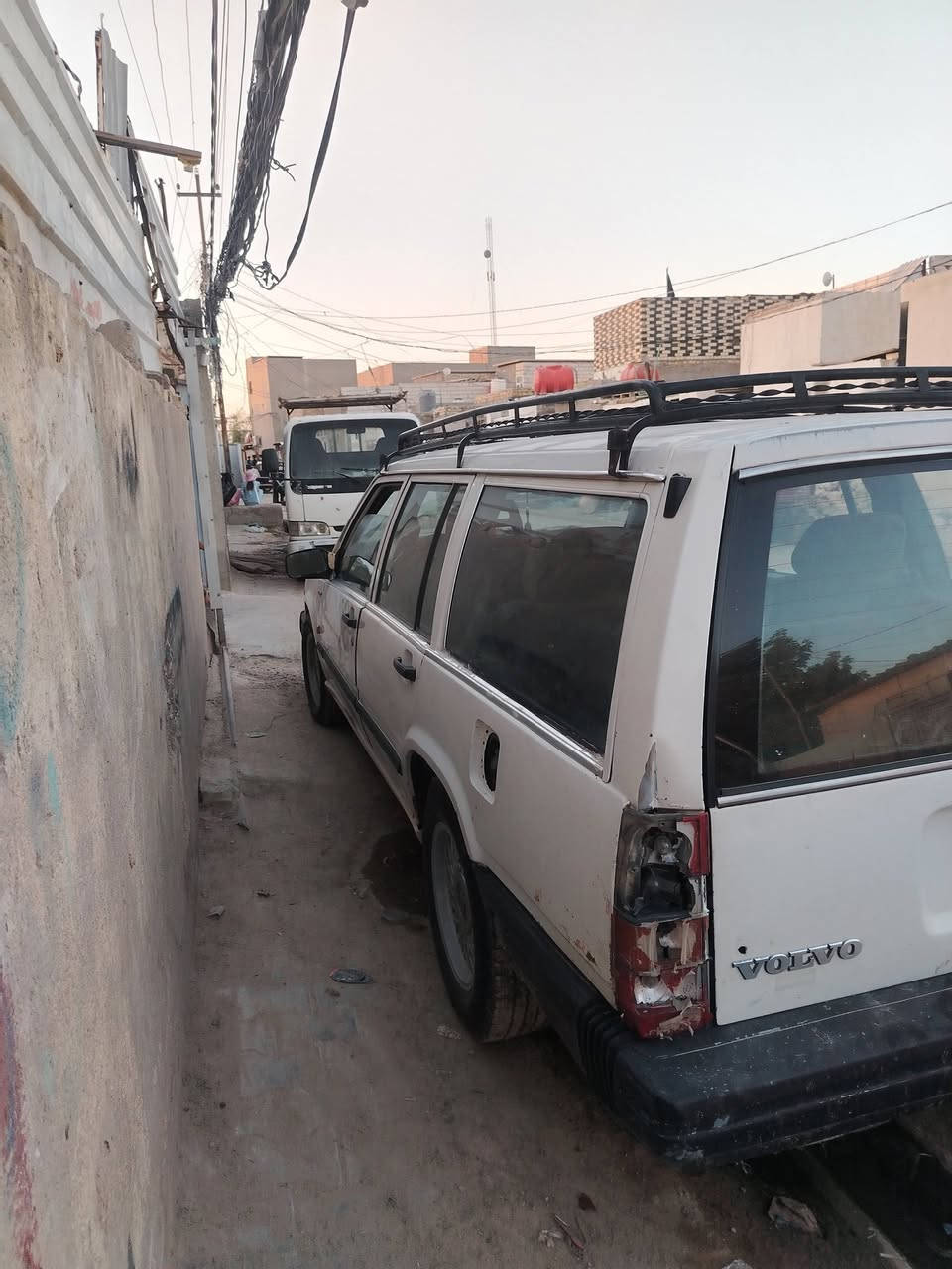 سلام عليكم سياره فالفو 740سياره حلو ونضيفه بيفه خيط بخار مكاني نجف لستفسار ***********
