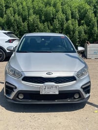 كيا فورتي 2020 امريكي  محرك 2000 كير cvt ماشيه 106654mi صور الحادث موج...