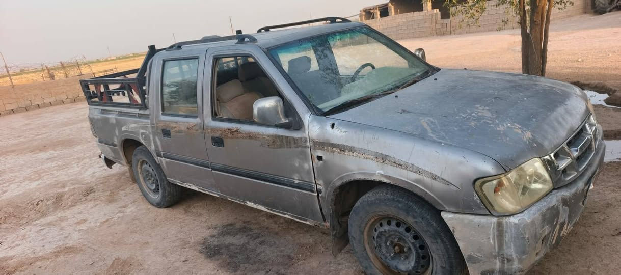 سيارة صيني بيك اب دبل قمارة گير ومحرك بالشرط والگشر شوف العين السيارة منفيس السعر 23 وبيه مجال للشراية ***********
