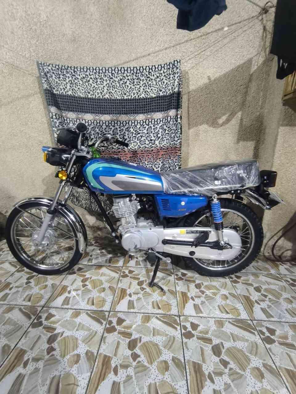 سلام عليكم دراجه للبيع دراجه مديل 2018 اصل أوراق أصولي دراجه نضيفه كلش شوفت عينك دراجه لا تنقيص لا تبخير دراجه حلوه ونضيفه السعر مليون و 50 العنوان البصره القرنه الشرش الصويلح رقمي بس واتساب يشتغل ***********

