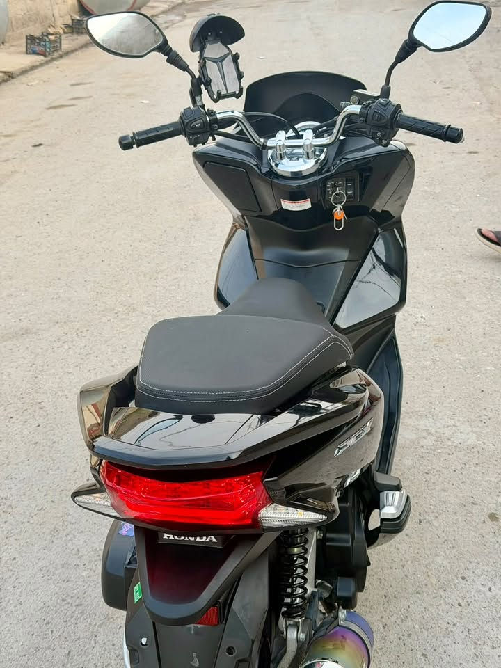 PCX125 • جيل ثاني • اسود نفطي