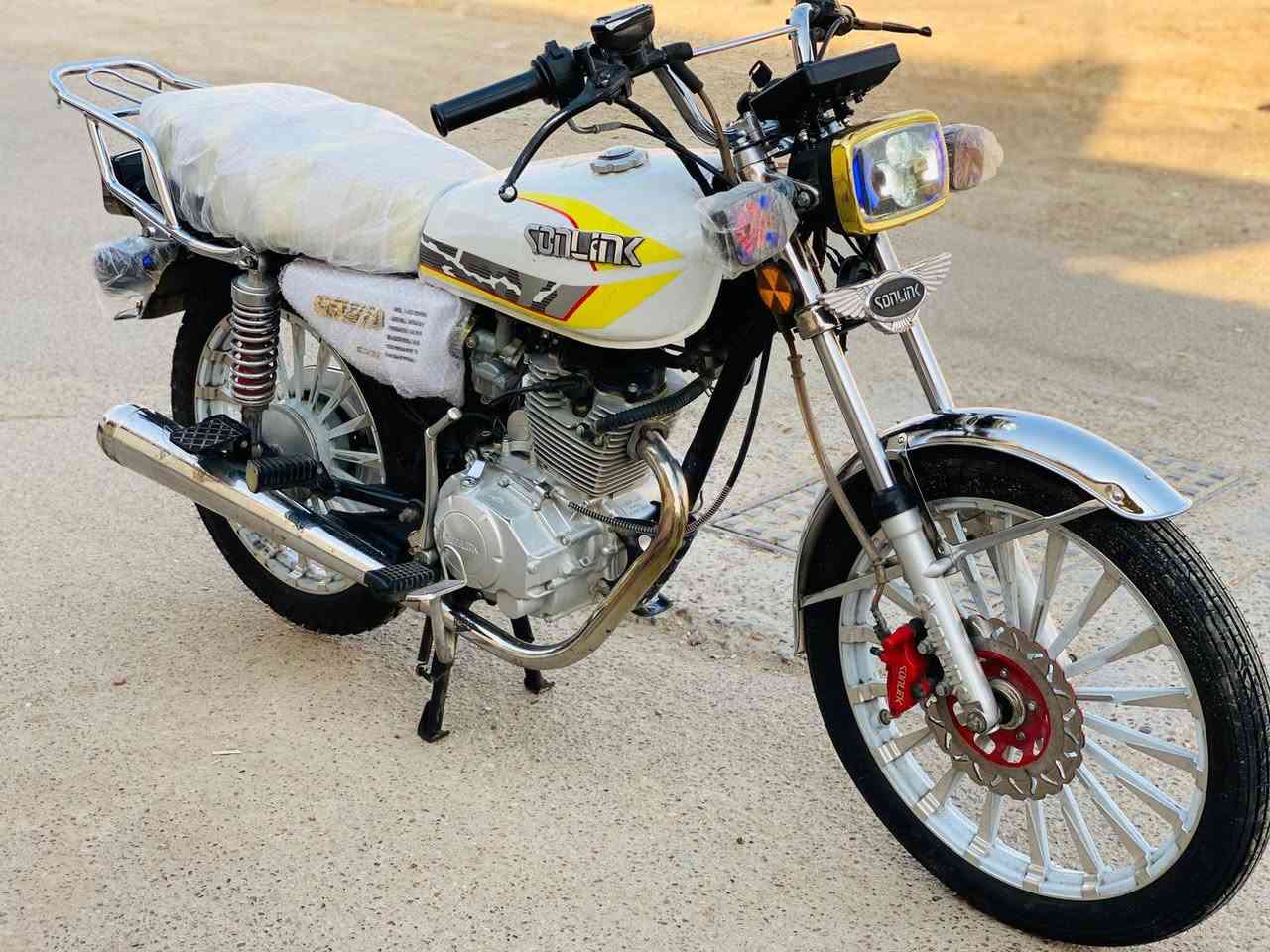 يالله سولنك موديل25 محرك200cc ورقه منفيس كهربائيات محرك كير خير من الله جديده دراجه سعر 850 +مكلف بل نشر للتواصل***********
