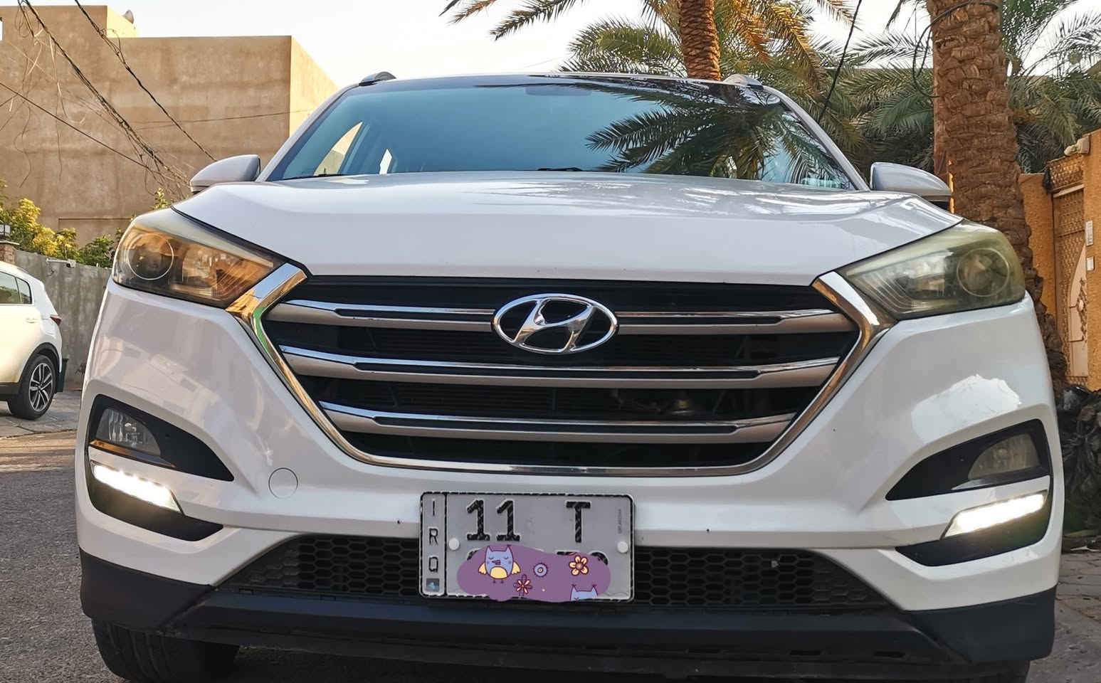 السلام عليكم ورحمة الله وبركاته
توكسان ، موديل 2018. بغداد الإنكليزي ، محرك 2000 دوش 
تخم تايرات  ويلكب كروم مع السبير ، صدر امامي وخلفي ممتاز ، كير ومحرك ممتاز ، السيارة بيه بارد في البابين اليمين مع شريط صبغ على مكان البارد وبيه بارد في خشم البنيد
وبارد ركن الجاملخ اليسار قرب السائق قليل جدا وبيه مكانات صدعات تؤشر بارد
البنيد مفتوح علمود البارد الي بالخشم وراجع نفسه بالفحص يؤشر مبدل لان مفتوح
السيارة مابيه صبغ عدا الشريط 
المواصفات السيارة
1/تحكمات
2/اشاير مري
3/اواكس + نظام USB
4/تبريد قطعتين
5/شاشة
6/كاميرا خلفية
7/مري شفط
8/يدات نيكل
9/  مظلة جنطة
10/لد بلوجكتور
11/سايد بريك قدم
12/ويل كب العدد 5
13/سويج ريمونت 
السعر /159‪
الاتصال *********** واتساب
