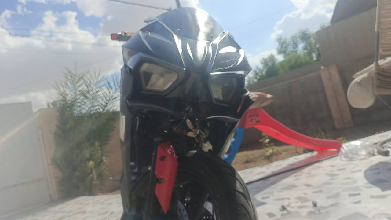 سلام عليكم بطح زينشجن للبيع مكينه 300cc كبس بشرط
كهربائيات شغاله لايت اشارة يرادلها شغلات بسيطه كفرات ولكشن شايلي موجود تعبانه شويه ويرادلها شغل بريك خلفي ملغي بس امامي عداد مابيها الدراجه مال ونسه اوراق منفيس واذا تريد عقد نسوي مكاني اربيل زيتون
تواصل واتساب ***********
او *********** وتساب فقط
