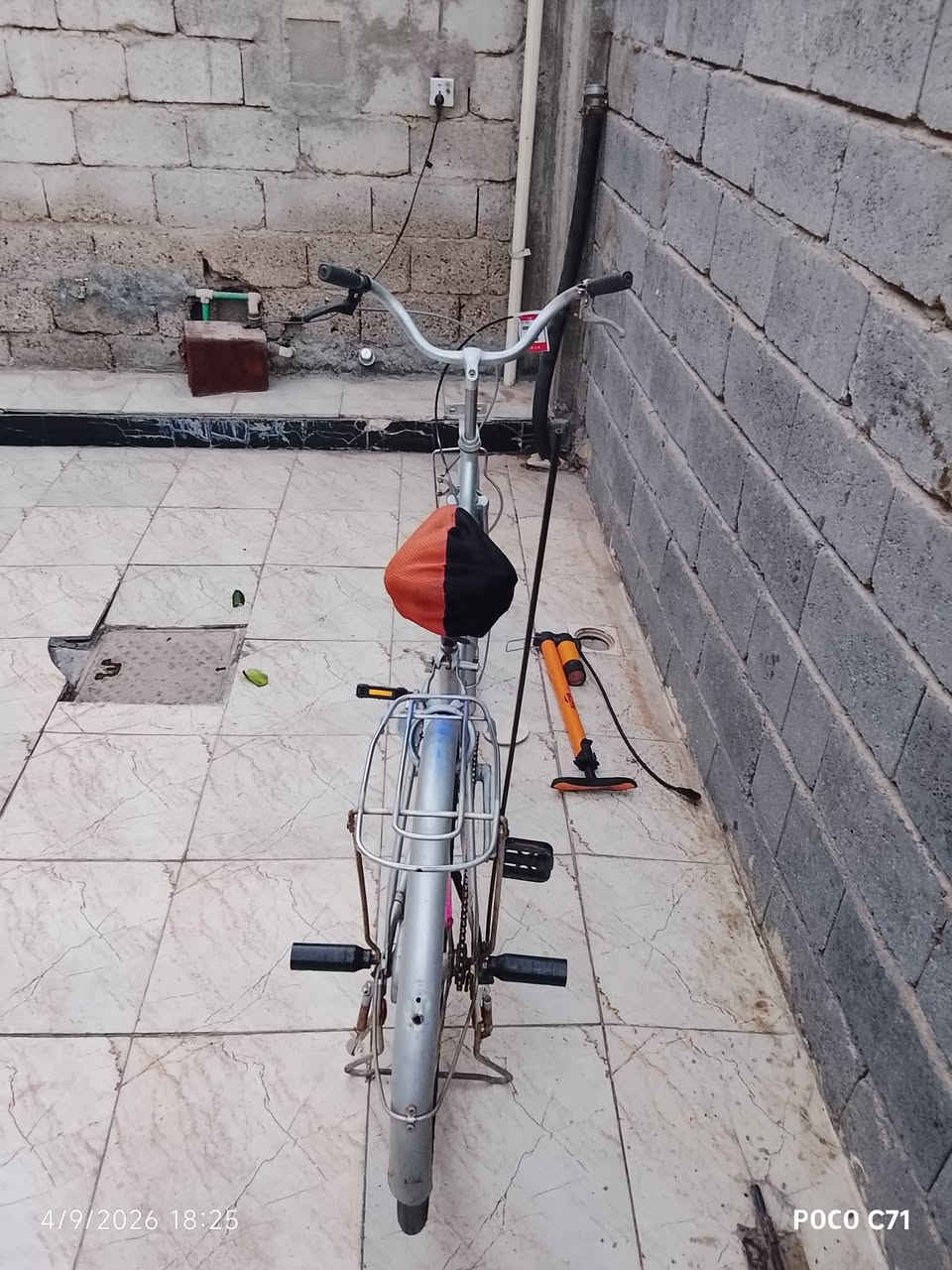 باسكل لبيع سعره خاص حي الجولان ثانيه لباسكل نظيف مع سله 
***********
