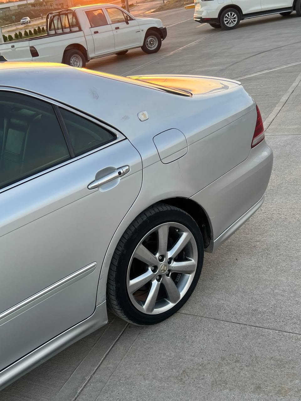 بەناوی خوای گەورە 

شاهینە grs180
گچکە بەگەورە
بڕاوە . بڕاوە . بڕاوە
سەیارەکە کامل جایز 
کۆدی بۆ کراوە
جڵد و هیتەر
ساج بەسمە ڕەساسی
ویل دنگە 
ساج و داشبڵی زۆر جوانە بێ شکاوی
بێ نوقسانی و کەمو کوڕی نرخی ٥٣گەڵا
شوێن قەڵادزێ
ژم.
***********
***********
*********** بشدار, السليمانية
