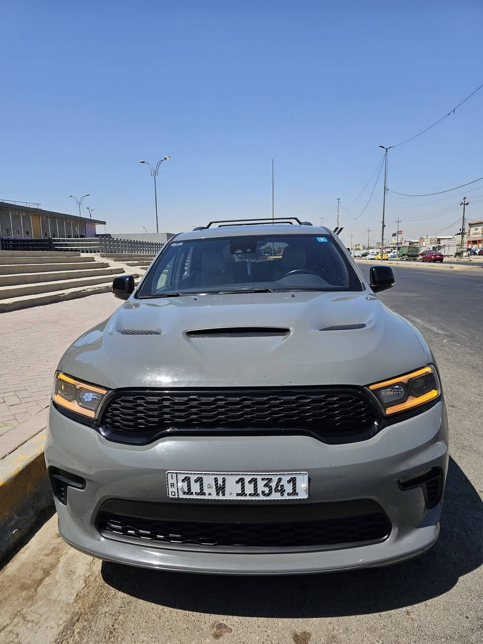 دورنكو R/T PLUS 2023
🔥 للبيع | دودج دورينكو RT Plus HEMI V8 🔥
😮‍💨🖤 موديل 2023 — سيارة هيبة وأداء

▪️ اللون: سمنتي  ✨
▪️ الرقم بغداد / ترقيم جديد
▪️ الممشى 53 ألف ميل 
▪️ المحرك: HEMI V8 5.7 🔥
▪️ وارد أمريكي 🇺🇸
▪️ السيارة على وضع الشركة ✨

🔧 تبديل: بنيد فقط

المواصفات:
✅ RT Plus
✅ نظام AWD فور ويل
✅ فتحة سقف
✅ بصمة تشغيل + بصمة أبواب
✅ كشنات جلد كهربائية خزن وضعيات
✅ تدفئة وتبريد للكشنات
✅ تدفئة كشنات خلفية + تدفئة ستيرن
✅ شاشة كبيرة + خرائط
✅ Apple CarPlay
✅ شفتات ستيرن
✅ ستيرن كهربائي
✅ تشغيل عن بعد
✅ صندوك كهربائي
✅ رادار أمامي + خلفي + نقطة عمياء
✅ حساسات خلفية
✅ وضعيات قيادة Sport / Eco
✅ مانع انزلاق
✅ تبريد 3 قطع ❄️
✅ لايتات LED زينون 💡
✅ AUX + Auto Stop

📍العنوان: بغداد مدينة الصدر 

سيارة نظيفة جدًا ومرتبة
للي يريد القوة + الفخامة + صوت الهيمي 😮‍💨🔥 

الهاتف: ***********

السعر 285 وبيه مجال 

بدون مراوس ⚠️
