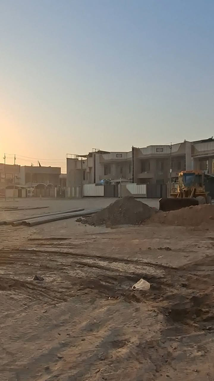 #250متر ملك صرف 

السلام عليكم اخواني الأعزاء

قطعه 250 متر ملك صرف 

خلف التجاري 

خلف مول سيد زيد 

على ساحة خضراء 
موقع جدا مرتب  منطقة كاملة البناء 
داخلتله المجاري 

للاستفسار أكثر ***********
