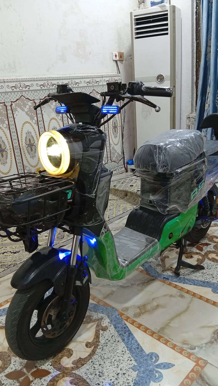 سلام عليكم دراجة شحن ار تسعة دراجة نضيفة دراجة جديدة   دراجة تجاية بيهة سلة بيهة كهربائيات كلهة شغال كلوبات شال بطاريات نضيفة مكاني بصرة قبلة اربع تلاف يم طب العدلي سعر 350.           هذا الرقم. ***********
