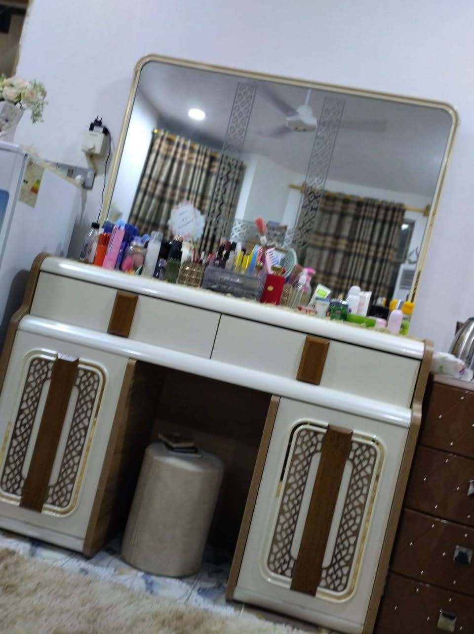 سلام عليكم غرفه أخت الجديده فخمه السعر خاص او واتس ***********
