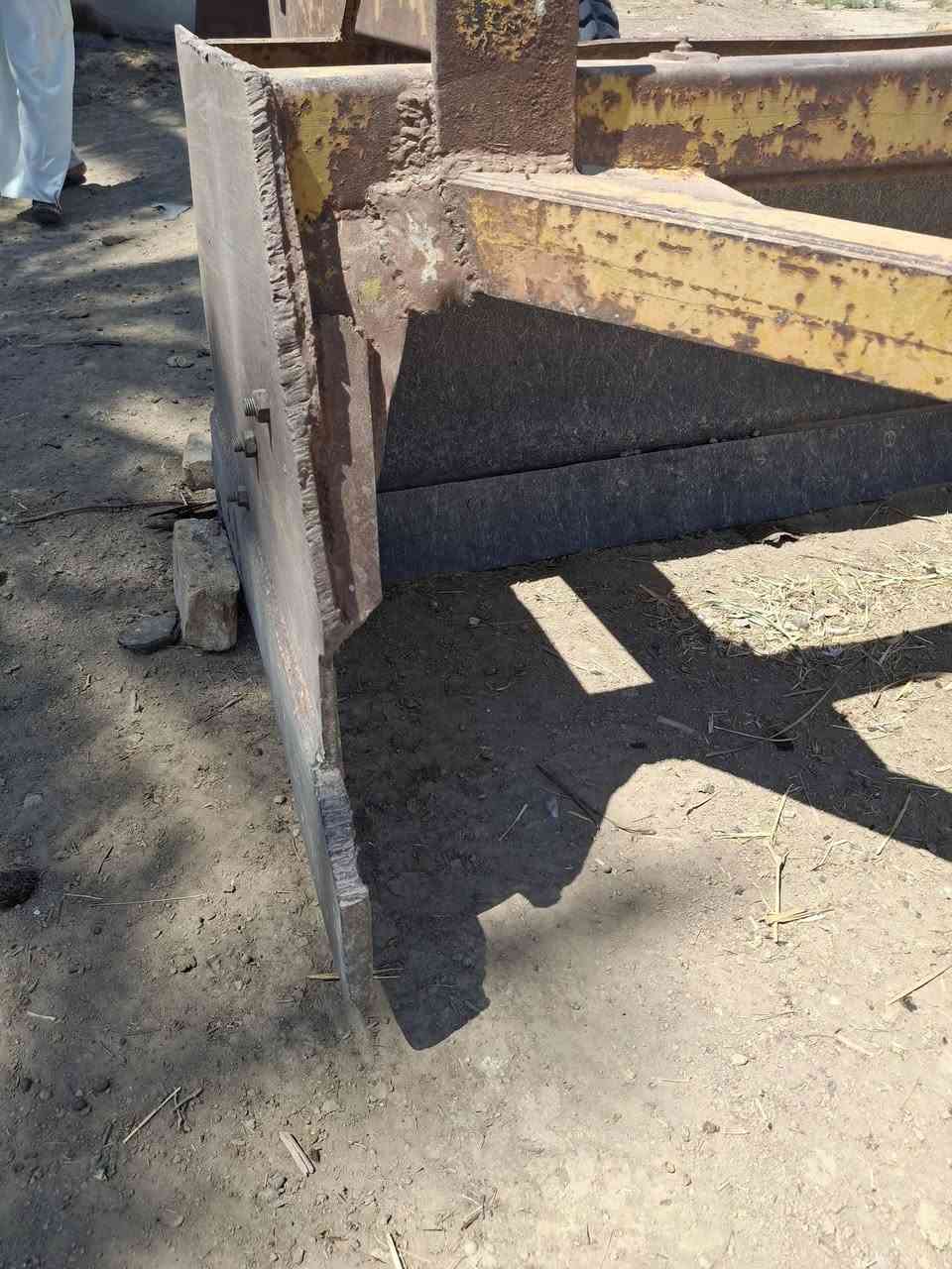 للبيع معدات زراعية فدان حجم 14 رباعي + معدلان + مرازة غراض نظيفه الاستفسار الاتصال ***********
