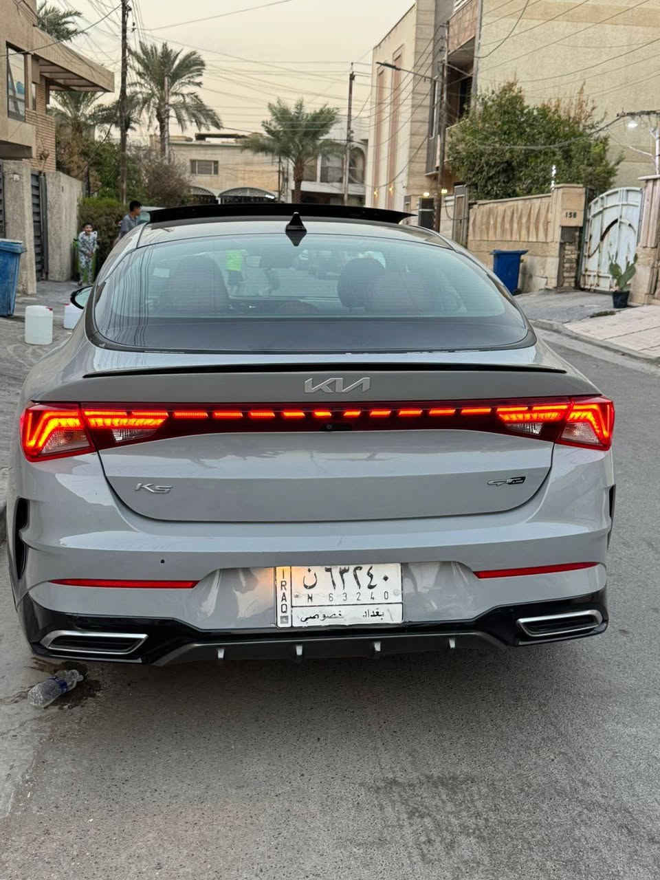 سلام عليكم K5  موديل 2022  ماشيه 22 ميل .كير محرك صدر تبريد تخم تاير كله كفاله. مكان السياره الكاضميه جكوك 
*********** السعر 150 بيها مجال
