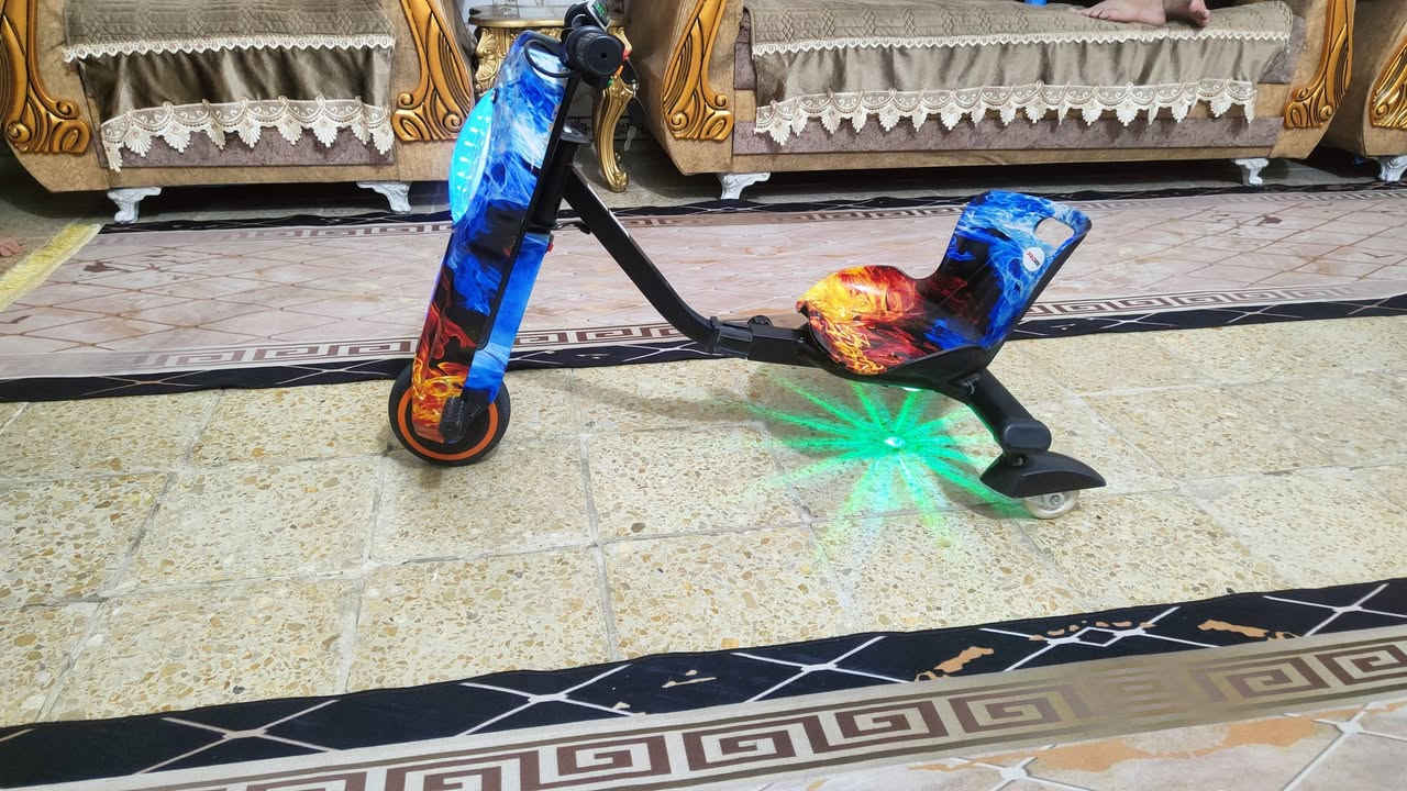 سكوتر للبيع
مستعمل قليل 
السعر 120 وبي مجال
***********
كوت حي الجهاد
