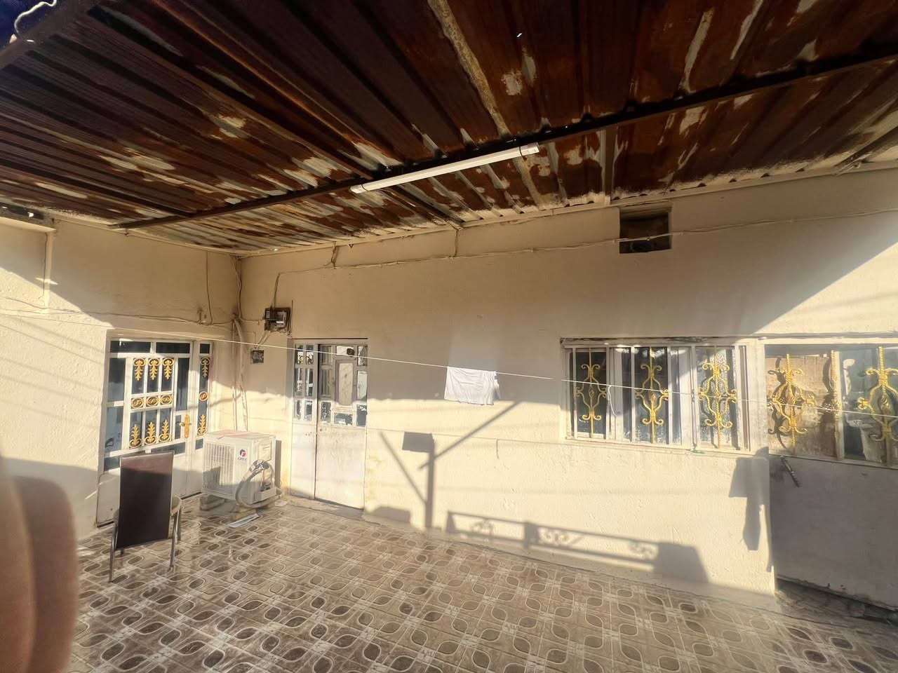 🏠 بيت للبيع – حي الزهراء الثاني 🏠
السلام عليكم ورحمة الله وبركاته 🌹
📍 الموقع: حي الزهراء الثاني
📐 المساحة: 240 متر مربع
📜 الوضع القانوني: تجاوز – معاملة طابو بلدية
🏡 مواصفات البيت:
▪️ غرفتان
▪️ صالة
▪️ مطبخ
▪️ مضيف
▪️ صحيات
▪️ مخزن خارجي
💰 السعر: 27 مليون دينار
🤝 يوجد مجال للتفاوض
🌹 أهلاً وسهلاً بالجميع، والرزق على الله
📞 للاستفسار والتواصل:
***********
***********
