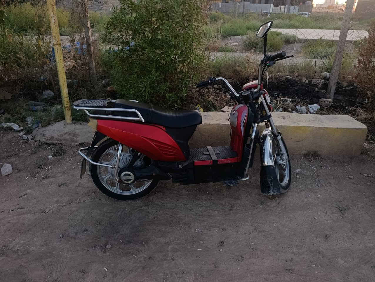 سلام عليكم خوان دراجه للبيع بطاريات تعبانات سعر 150 مكاني بغداد ابو غريب رقم ***********
