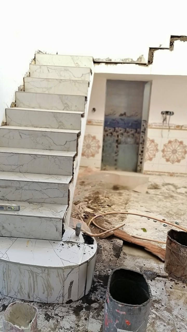 السلام عليكم  
خلفه سيراميك جدران وارضيات والتزام بالعمل شغل درجة أولى  ***********  واتساب  ماسنجر
