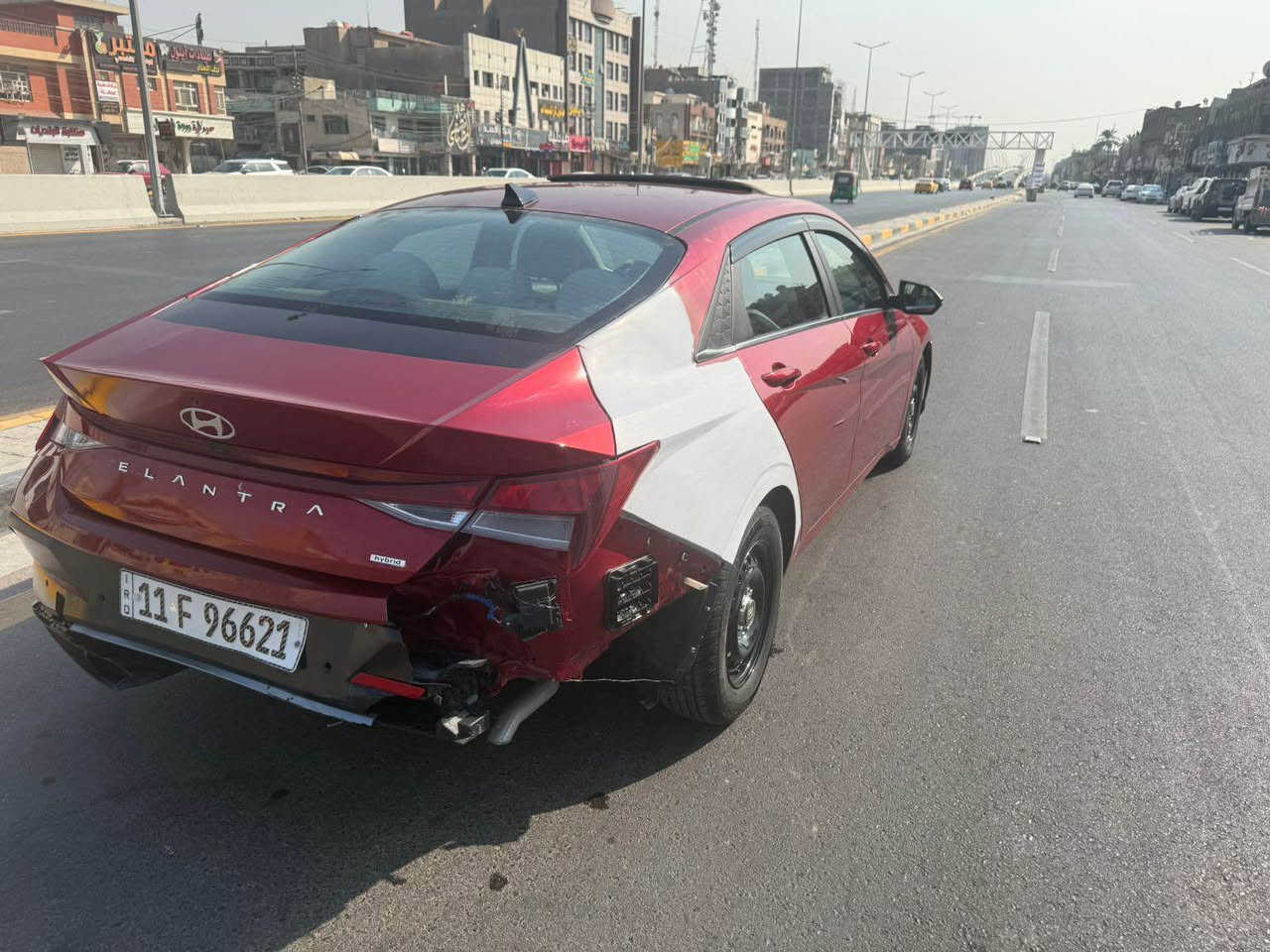 هيونداي النترا هايبرد موديل 2024 وارد امريكي رقم بغداد شرط التحويل 
السيارة فول مواصفات فتحة كشنات جلد كشنات تدفئة تبريد سايد بريك بصمة 
رادار امامي فول للأخير ماشية 42 الف حادث امريكا بابين مبدلة نفس اللون 
وحاليا بيها بيها حادث ابيع على وضعها سعرها 128 وبيها مجال
 مكان السيارة بغداد الاتصال *********** بغداد, العراق
