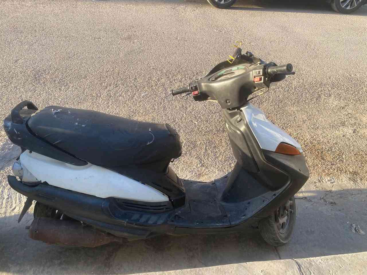 السلام عليكم دراجه فراشه ياباني ابيع طافيه ماعرف شبيها 
ابيع كوم حديد ب ١٠٠ 
بغداد الحريه ***********
