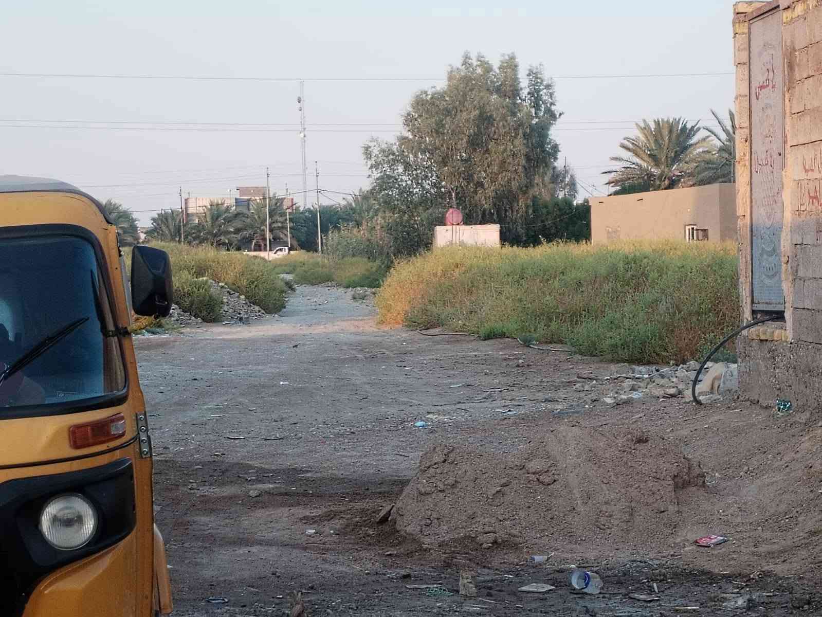 السلام عليكم قطعه 200 متر طابو زراعه سند 25 قرب المحلات البرتقاليه طريق المتنبي المساحه 200 الواجهيه 10 والنزال 20 سعر مناسب مدفونه تراب وكامله ❤️*********** ❤️*********** تبعد عني الشارع الرئيسي 100 متر
