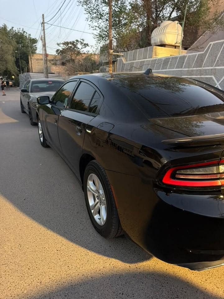 للبيع دودج جارجر 2015 اصل 
تو ويل 
Sxt
ماشيه 141 الف ميل 
كشنات مخمل كشن سايق كهرباء 
كير طياره 8 نمر 
محرك 3600 مكفول 
شاشه جبيره  وسستم صوت الباين 
ويل 17 بلادي وتخم تاير جديد قبل اسبوع مشدود 
لايت عدسات زنون ب٣٠٠$
لد داخلي تحكم 

وباقي مواصفات الsxt المعروفه 
سياره باسمي رقم بغداد الجديد 
الحادث خلفي دعاميه خلفيه 
بالعراق جاملغ خلفي مصبوغ 
بجم كبس 

السعر 167 ورقه وبيها مجال للشراي سياره جديده وكامله 
سياره مضلله وبيها كتاب تضليل 

المكان بغداد دوره او وزيريه 
***********
