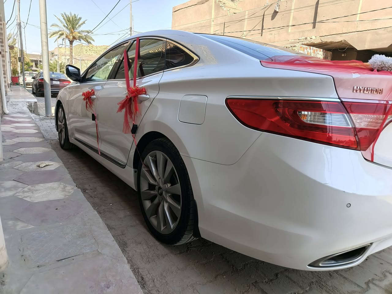 سلام عليكم ازيرا 14 خليجي فقط بارد بسيط الباقي كفاله عامه وسياره كلش نظيفه رقم بغداد محرك سته سلندر 3000 مامفتوحه سياره جاهزه ع اخر حبايه  السونار مرفق بيها اصبعين بالبنيد وشويه من الباب الخلفي صدعه بسيطه فقط 
مكاني ديوانيه مركز السعر 125    ***********
